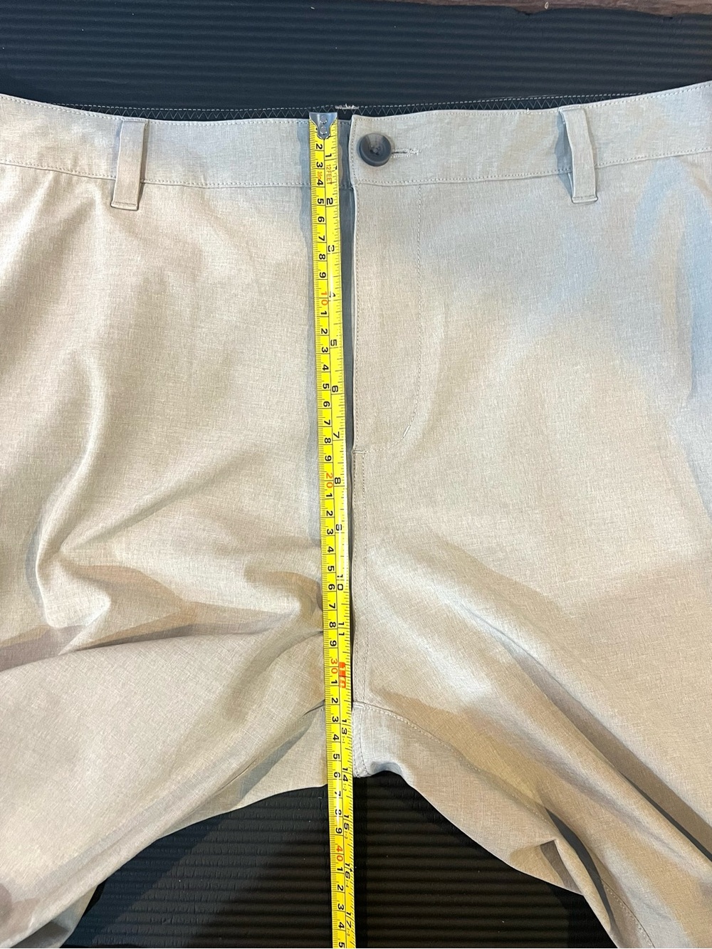 Vuori Aim Tan straight leg V431 Chino Golf Pants size 38 - Picture 9 of 11